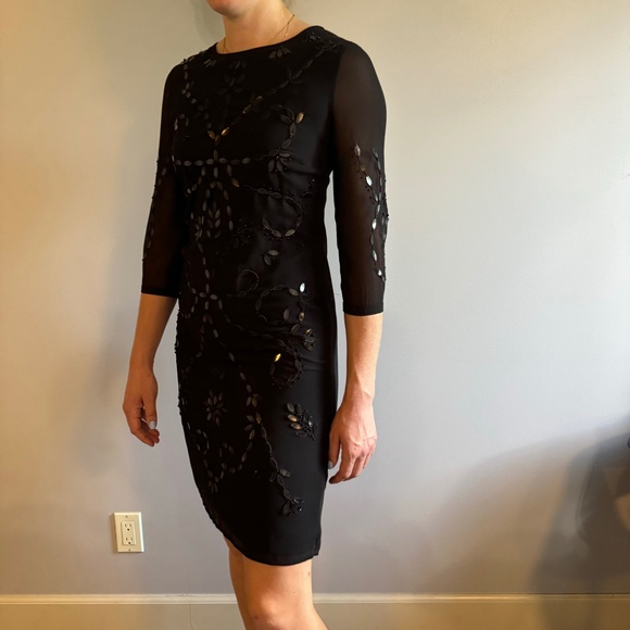 Per una Bead & Sequin Embellished Tunic Dress - Picture 2 of 10